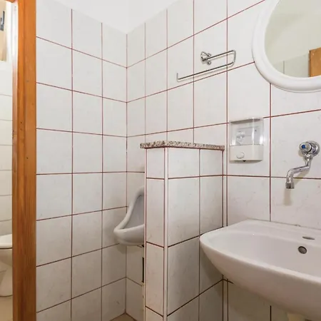 Holiday home Amazing In Glavina Donja With Kitchen *